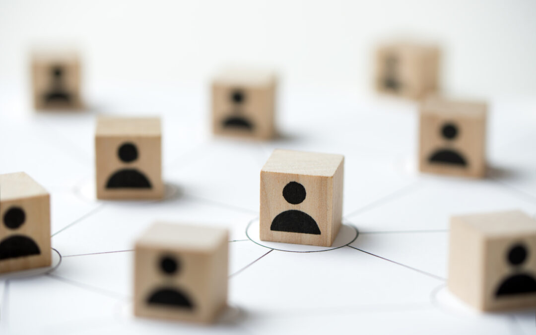 Jak tanio wystartować z własnym biznesem online? Hosting, domena i promocja krok po kroku